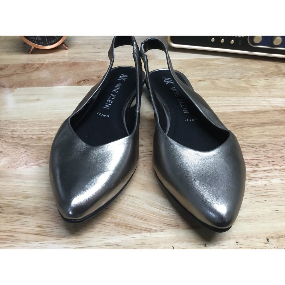 Anne Klein Iflex Women's 7 Silver Leather Slingback Pointed Toe Pumps Flat